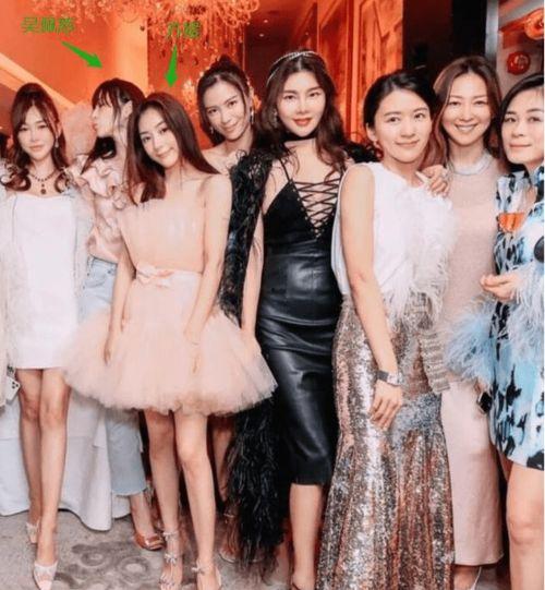 娱乐吃瓜天王相恋,揭秘娱乐圈甜蜜秘事  第2张