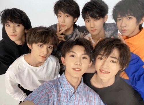 娱乐吃瓜鹅时代少年团,娱乐吃瓜鹅时代的青春偶像传奇  第2张