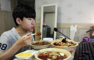 娱乐吃瓜酱吃饭视频大全,盘点热门视频大全,一网打尽娱乐圈新鲜事 第3张 娱乐吃瓜酱吃饭视频大全,盘点热门视频大全,一网打尽娱乐圈新鲜事 第3张