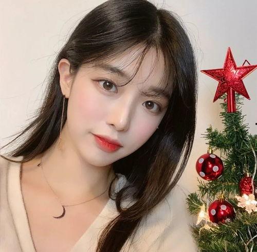 抖音娱乐吃瓜头像女图片,揭秘娱乐吃瓜头像女，带你领略网红风采  第3张