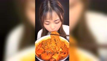 娱乐吃瓜酱天黑,揭秘天黑背后的秘密与真相  第2张