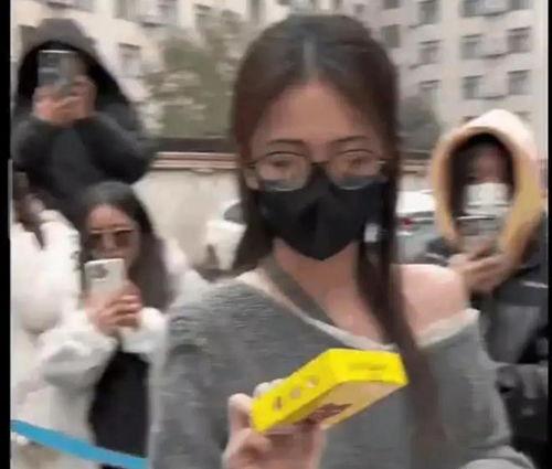 娱乐直播吃瓜爆料,揭秘娱乐圈幕后真相，吃瓜爆料一网打尽  第3张